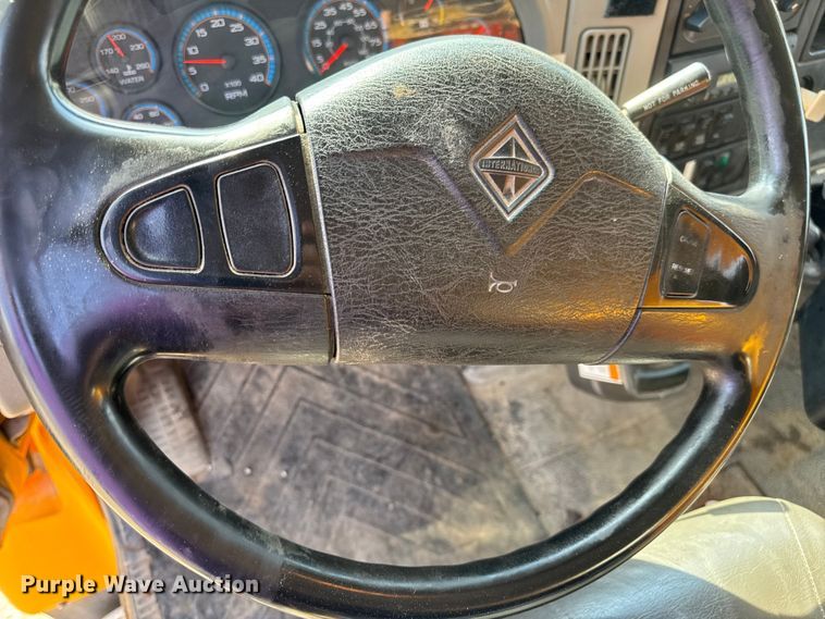 image for item DO2311 2009 International 7500 dump truck