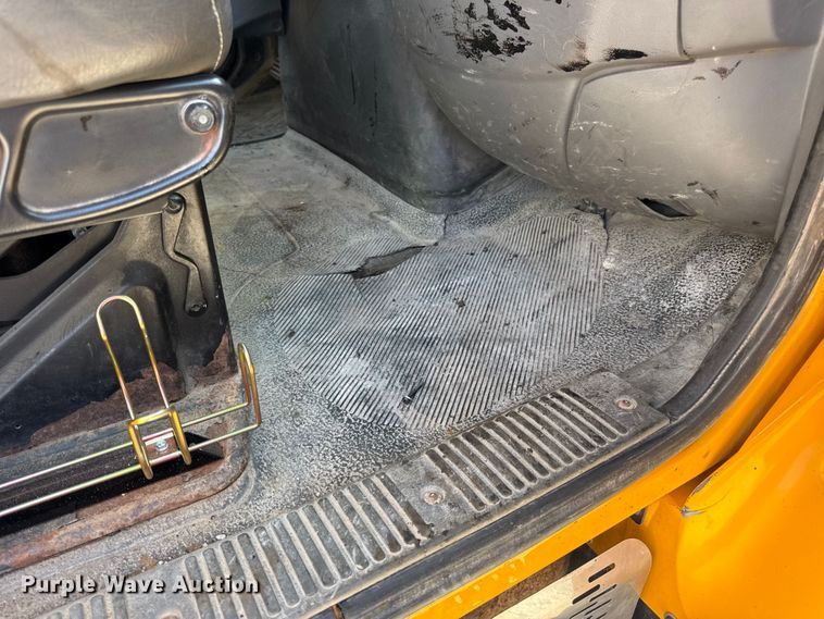 image for item DO2311 2009 International 7500 dump truck