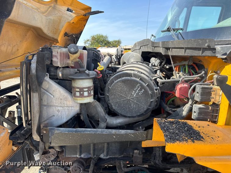 image for item DO2311 2009 International 7500 dump truck