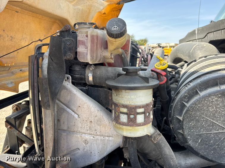 image for item DO2311 2009 International 7500 dump truck