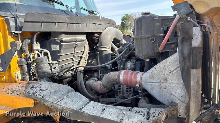 image for item DO2311 2009 International 7500 dump truck