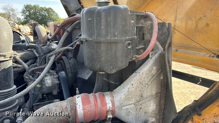 image for item DO2311 2009 International 7500 dump truck