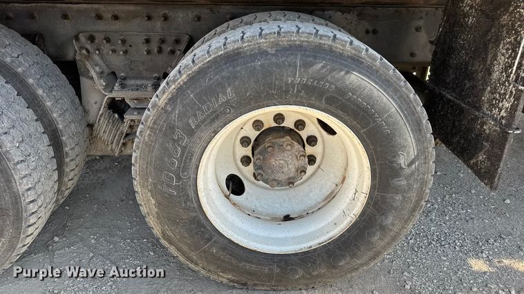 image for item DO2311 2009 International 7500 dump truck