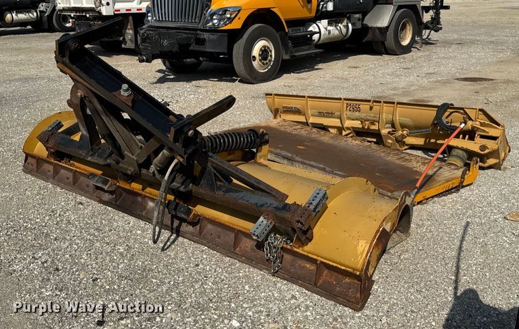 image for item DO2311 2009 International 7500 dump truck