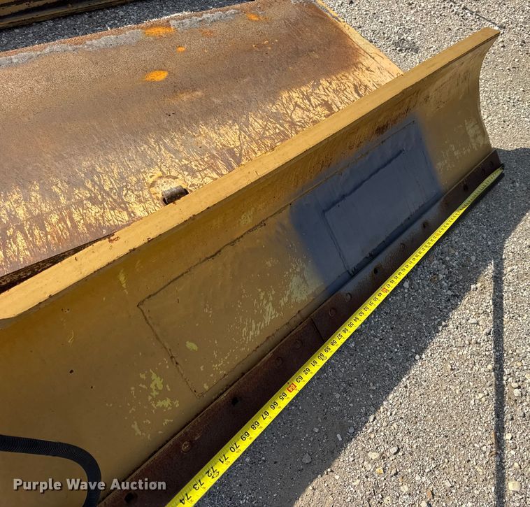 image for item DO2311 2009 International 7500 dump truck