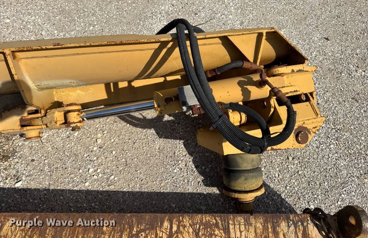 image for item DO2311 2009 International 7500 dump truck