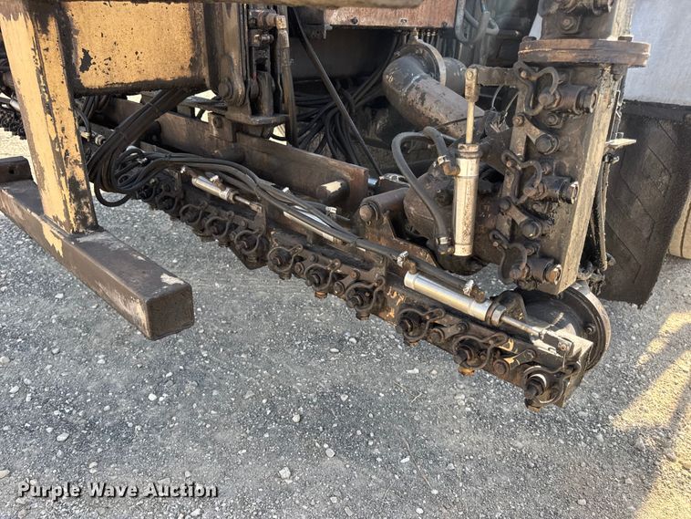 image for item DO2312 2008 International 7400 oil distributor truck