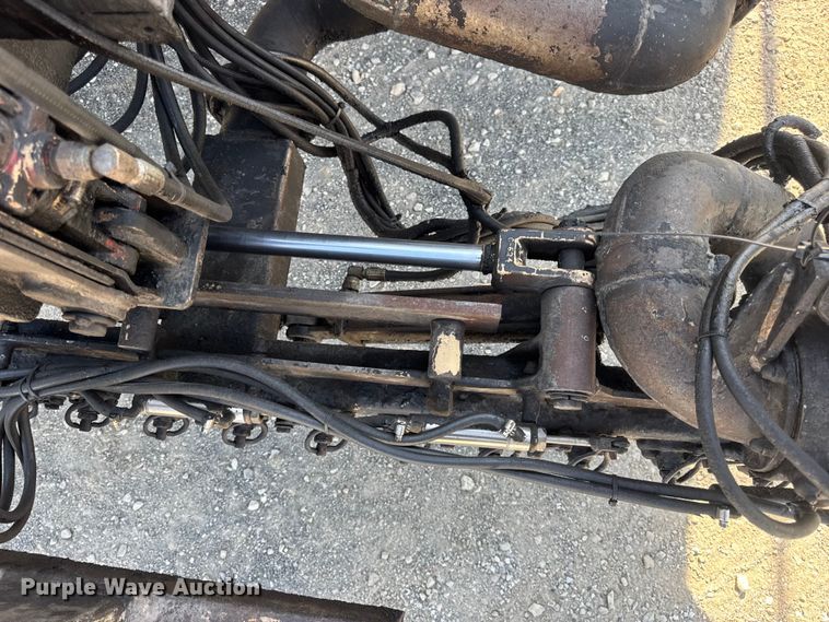 image for item DO2312 2008 International 7400 oil distributor truck