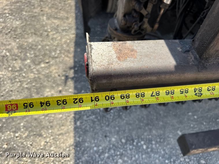 image for item DO2312 2008 International 7400 oil distributor truck