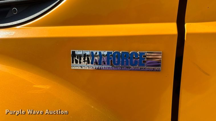 image for item DO2312 2008 International 7400 oil distributor truck