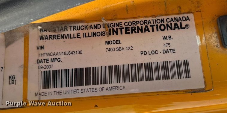 image for item DO2312 2008 International 7400 oil distributor truck