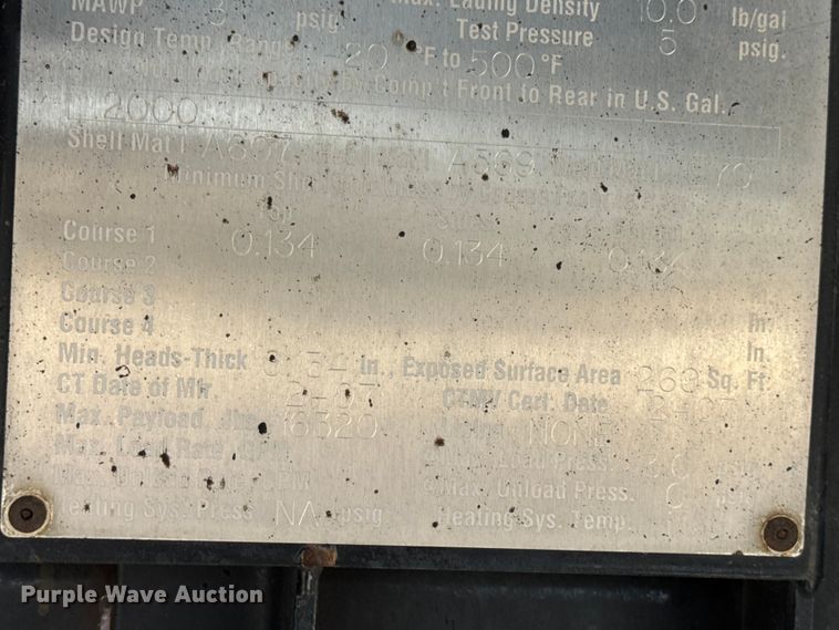 image for item DO2313 2007 International 7400 oil distributor truck