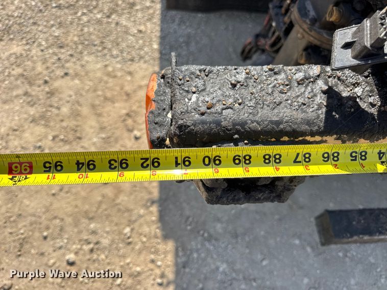 image for item DO2313 2007 International 7400 oil distributor truck