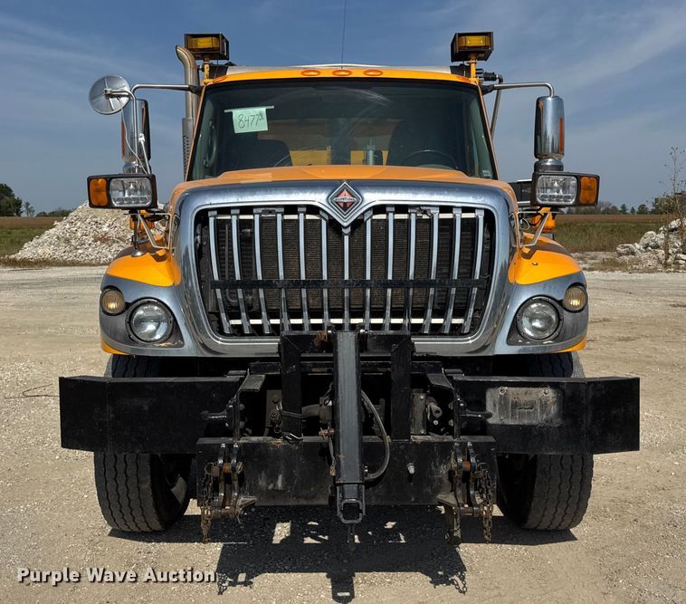 image for item DO2314 2011 International 7500 dump truck