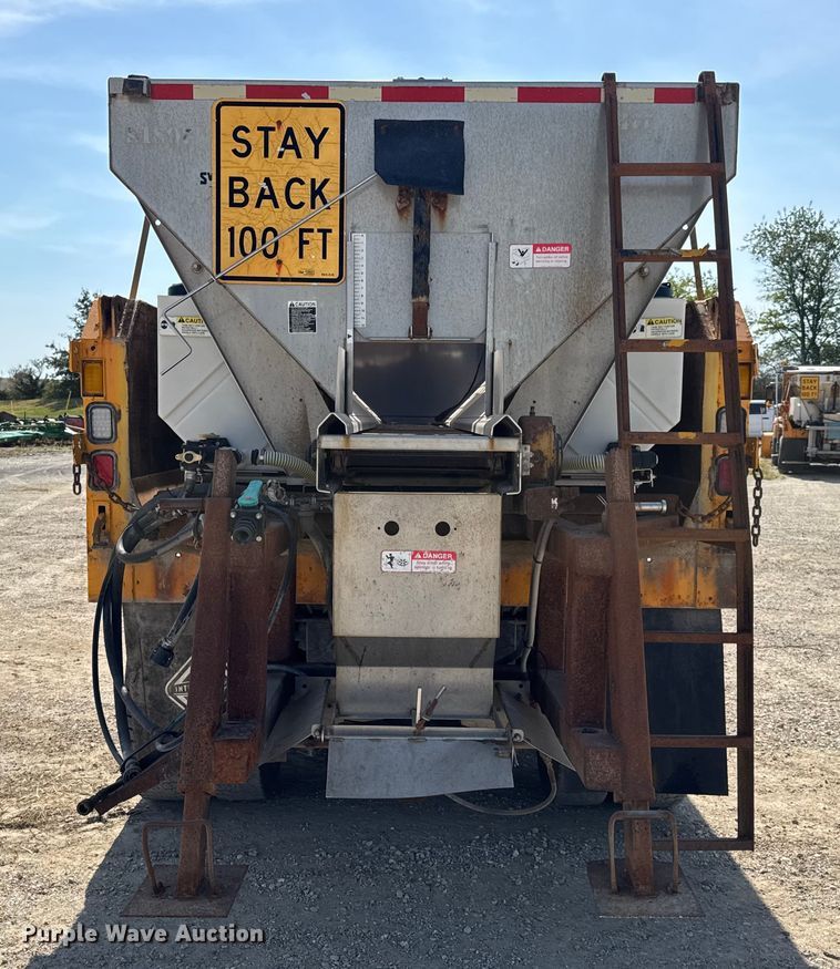 image for item DO2314 2011 International 7500 dump truck