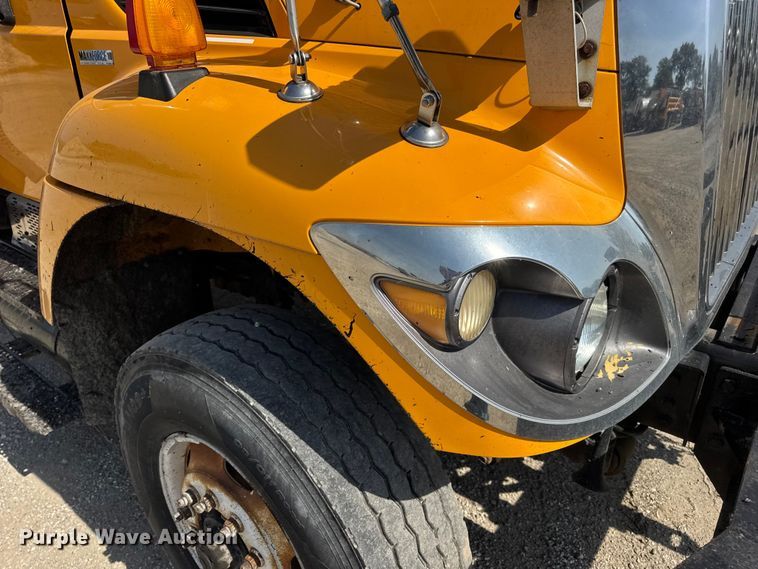 image for item DO2314 2011 International 7500 dump truck