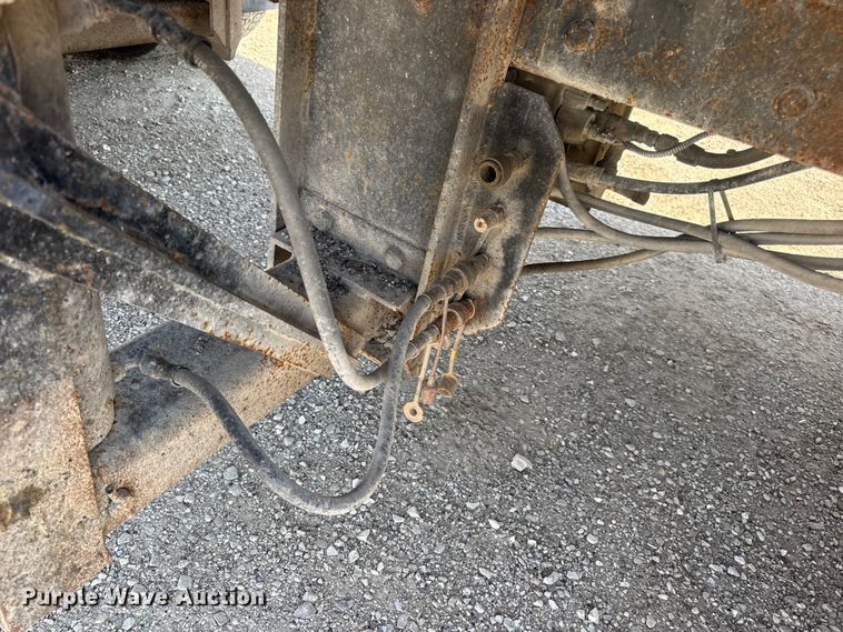 image for item DO2314 2011 International 7500 dump truck