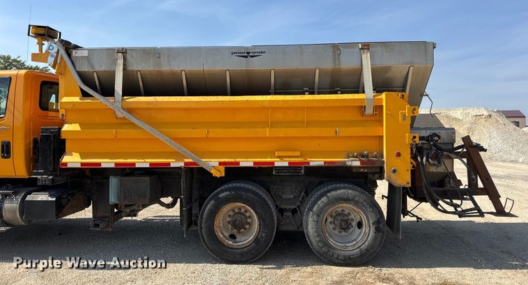 image for item DO2314 2011 International 7500 dump truck