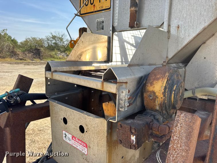 image for item DO2314 2011 International 7500 dump truck