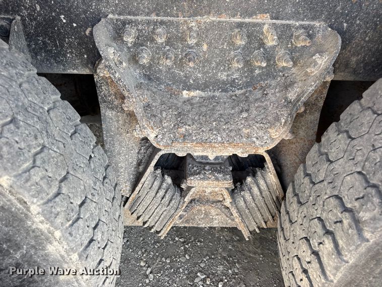 image for item DO2314 2011 International 7500 dump truck