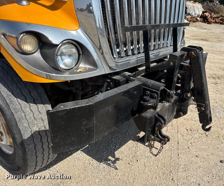 image for item DO2314 2011 International 7500 dump truck