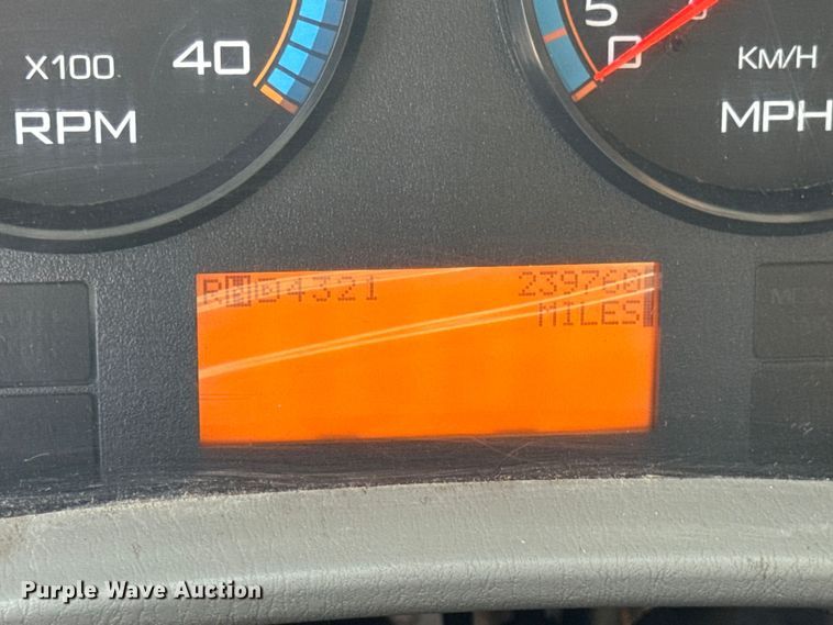 image for item DO2314 2011 International 7500 dump truck