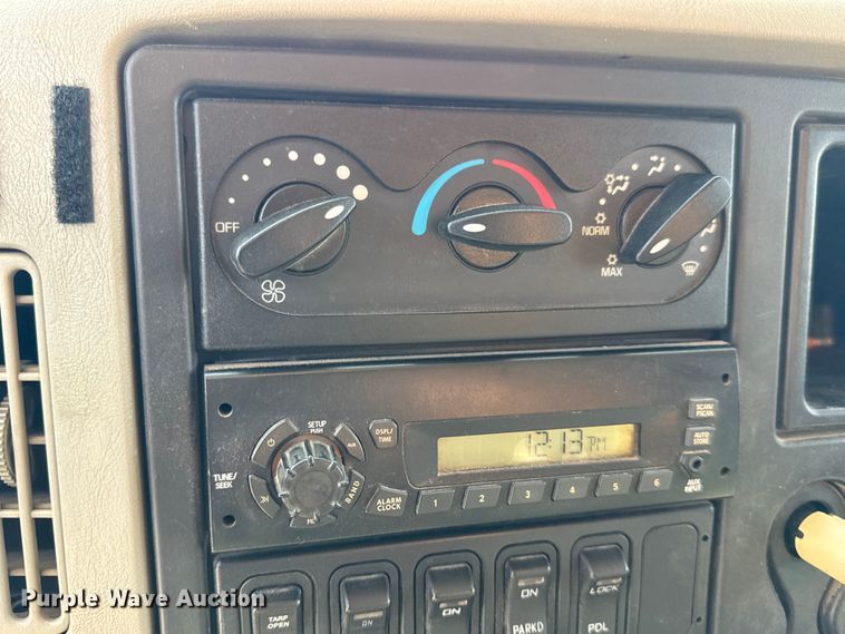 image for item DO2314 2011 International 7500 dump truck