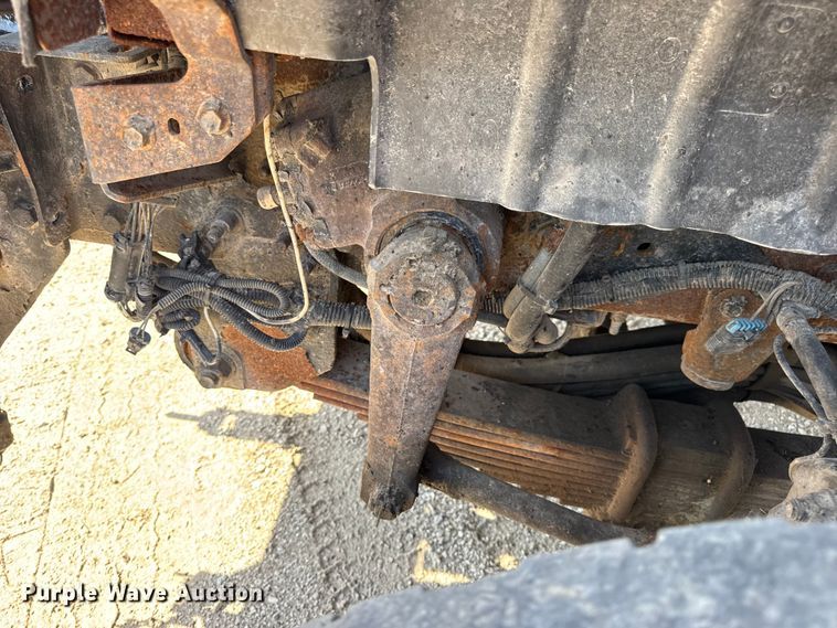 image for item DO2314 2011 International 7500 dump truck