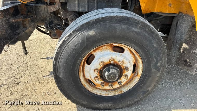 image for item DO2314 2011 International 7500 dump truck