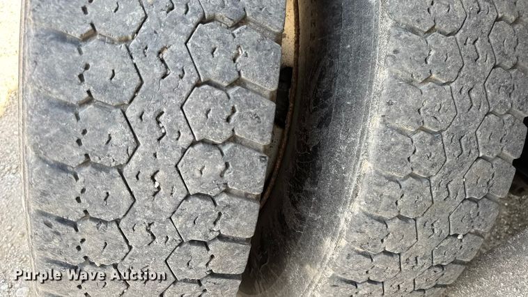 image for item DO2314 2011 International 7500 dump truck