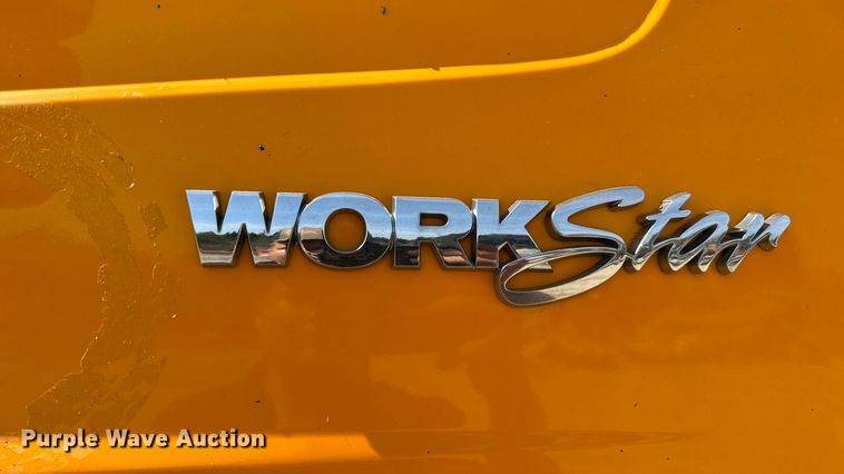 image for item DO2314 2011 International 7500 dump truck