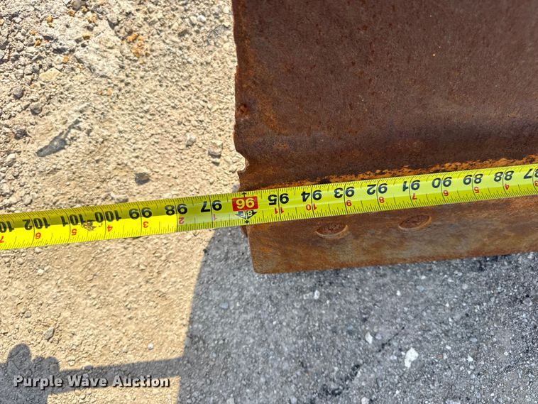 image for item DO2314 2011 International 7500 dump truck