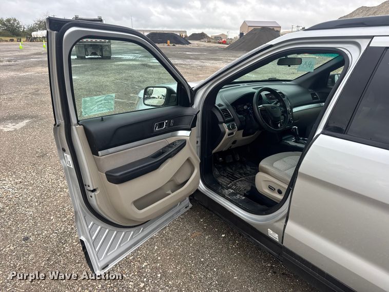 image for item DO2382 2018 Ford Explorer SUV