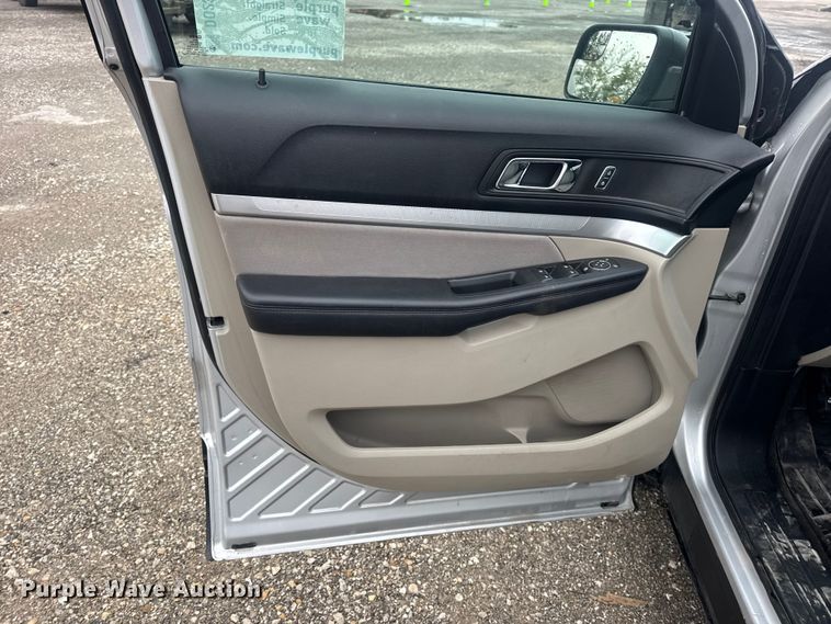 image for item DO2382 2018 Ford Explorer SUV