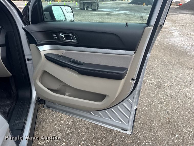 image for item DO2382 2018 Ford Explorer SUV