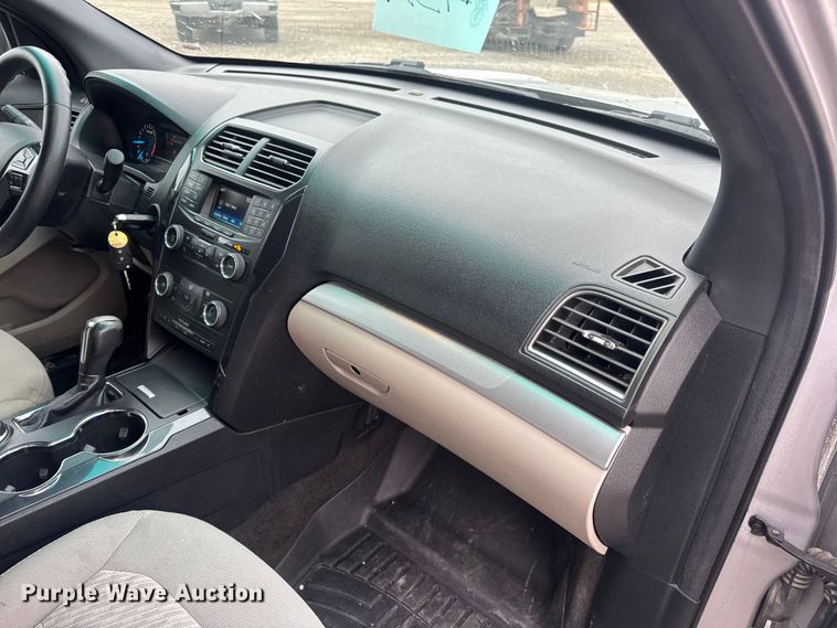 image for item DO2382 2018 Ford Explorer SUV