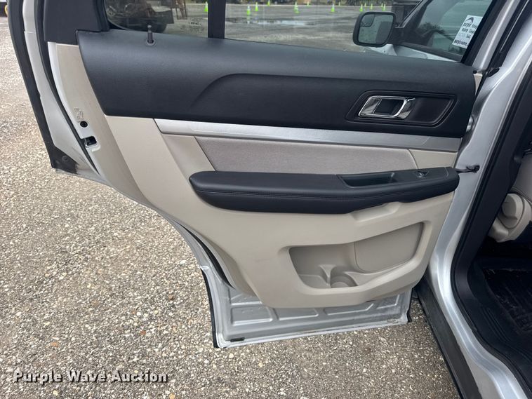 image for item DO2382 2018 Ford Explorer SUV