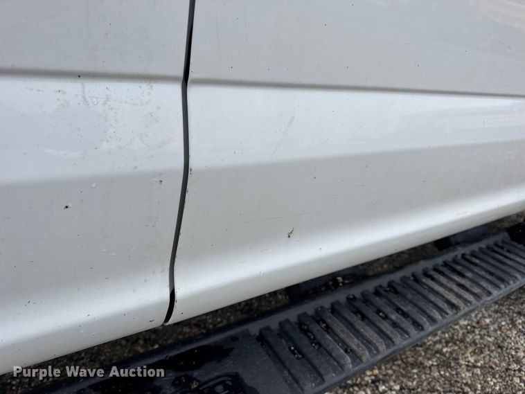 image for item DO2384 2017 Ford F550 XL Crew Cab dump truck