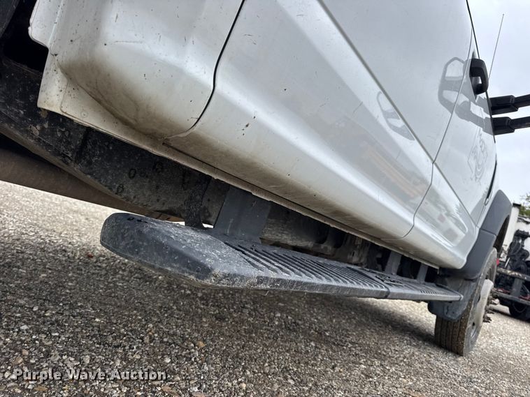 image for item DO2384 2017 Ford F550 XL Crew Cab dump truck