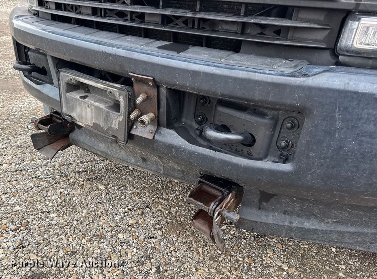 image for item DO2384 2017 Ford F550 XL Crew Cab dump truck