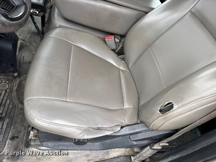 image for item DO2384 2017 Ford F550 XL Crew Cab dump truck