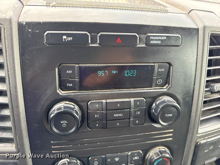 image for item DO2384 2017 Ford F550 XL Crew Cab dump truck