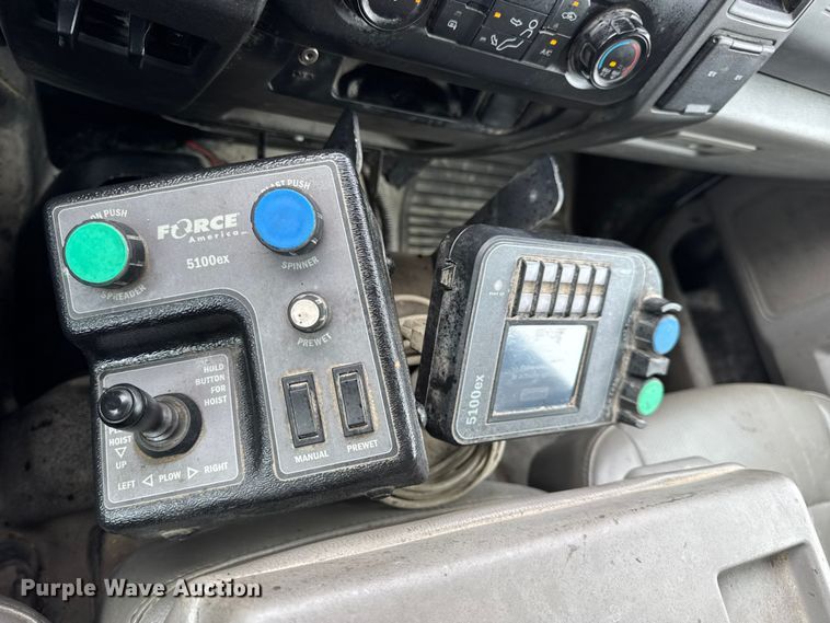 image for item DO2384 2017 Ford F550 XL Crew Cab dump truck