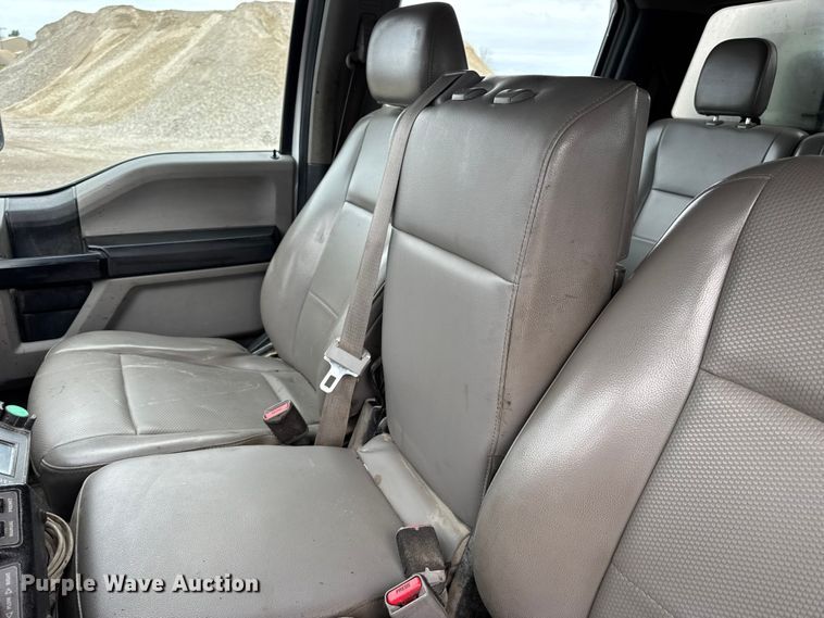 image for item DO2384 2017 Ford F550 XL Crew Cab dump truck