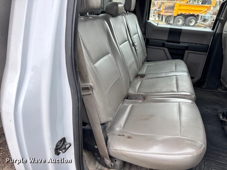 image for item DO2384 2017 Ford F550 XL Crew Cab dump truck