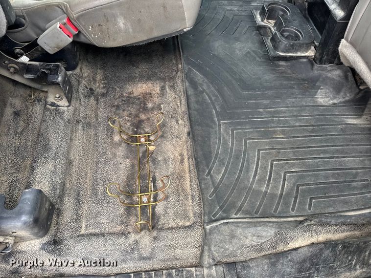 image for item DO2384 2017 Ford F550 XL Crew Cab dump truck