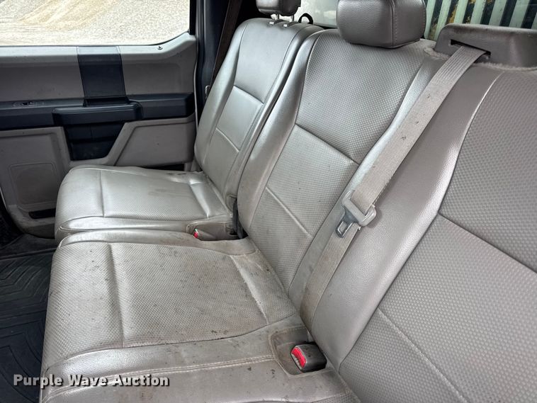 image for item DO2384 2017 Ford F550 XL Crew Cab dump truck