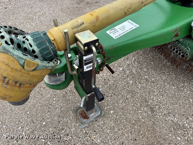 image for item DO2385 John Deere R15 batwing rotary mower