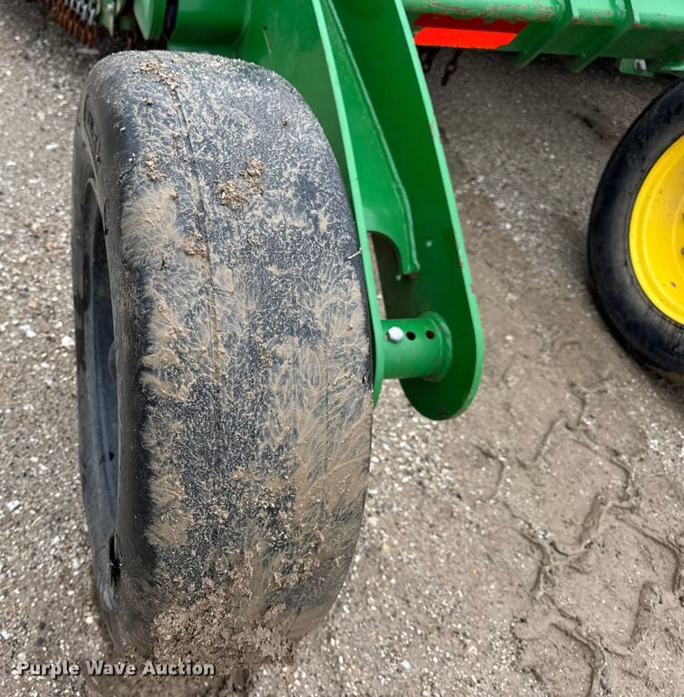 image for item DO2385 John Deere R15 batwing rotary mower