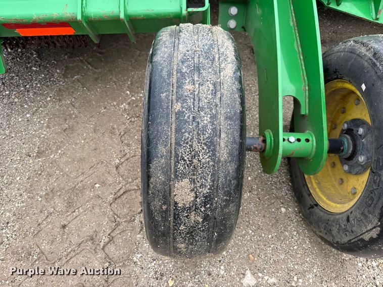 image for item DO2385 John Deere R15 batwing rotary mower